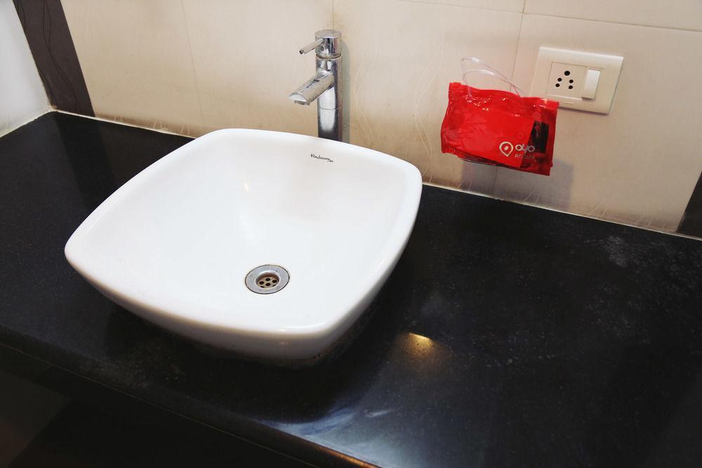 Oyo Rooms Yerwada Chowk Пюн Екстериор снимка